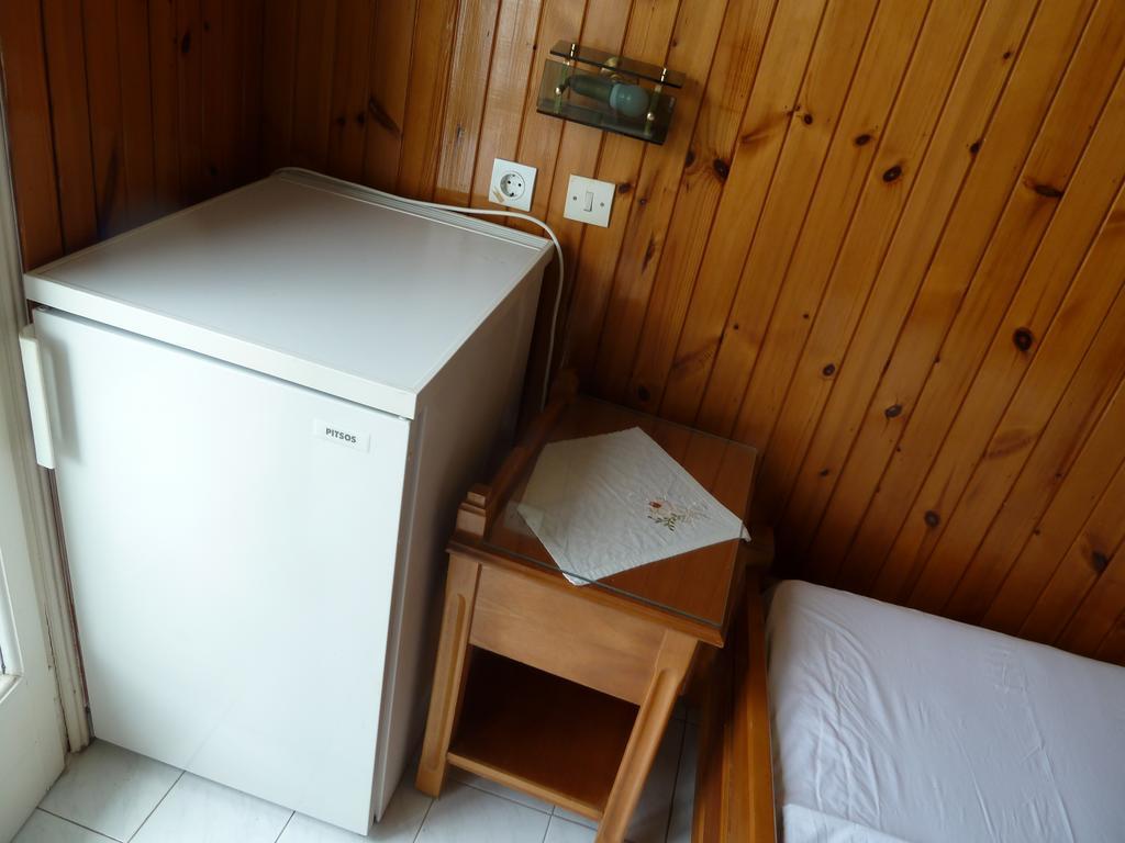 Hotel Dolphin Pythagoreio  Room photo