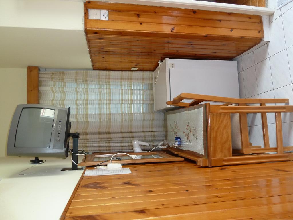 Hotel Dolphin Pythagoreio  Room photo